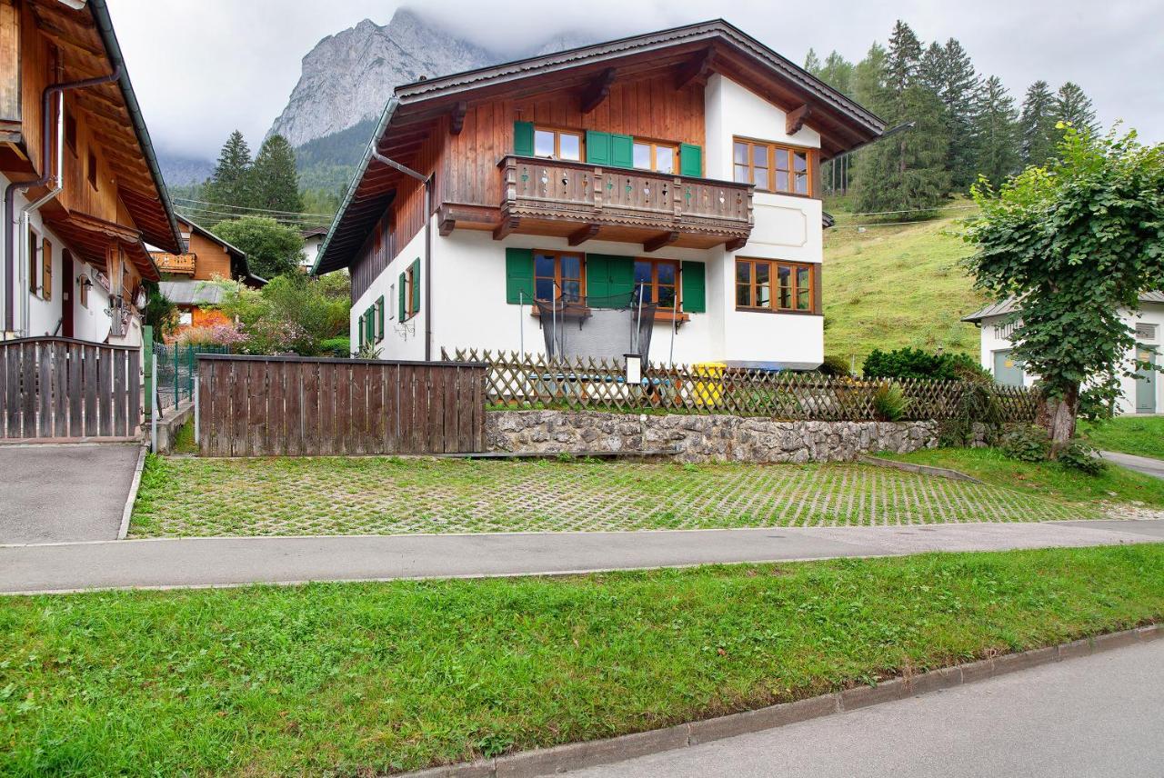 Ferienwohnung Zugspitznest ไกรน์เนา ภายนอก รูปภาพ