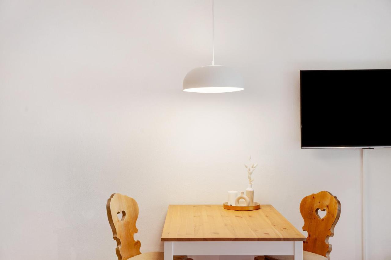 Ferienwohnung Zugspitznest ไกรน์เนา ภายนอก รูปภาพ