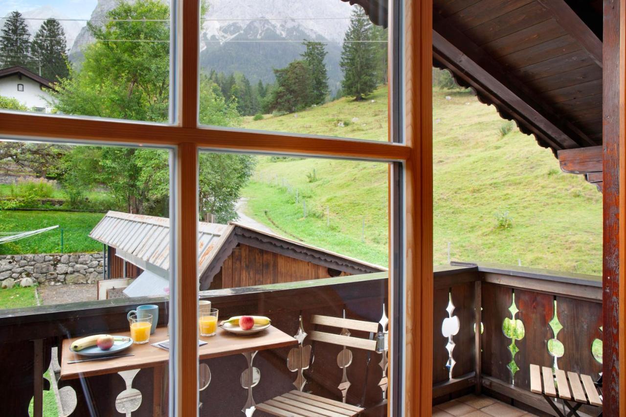 Ferienwohnung Zugspitznest ไกรน์เนา ภายนอก รูปภาพ